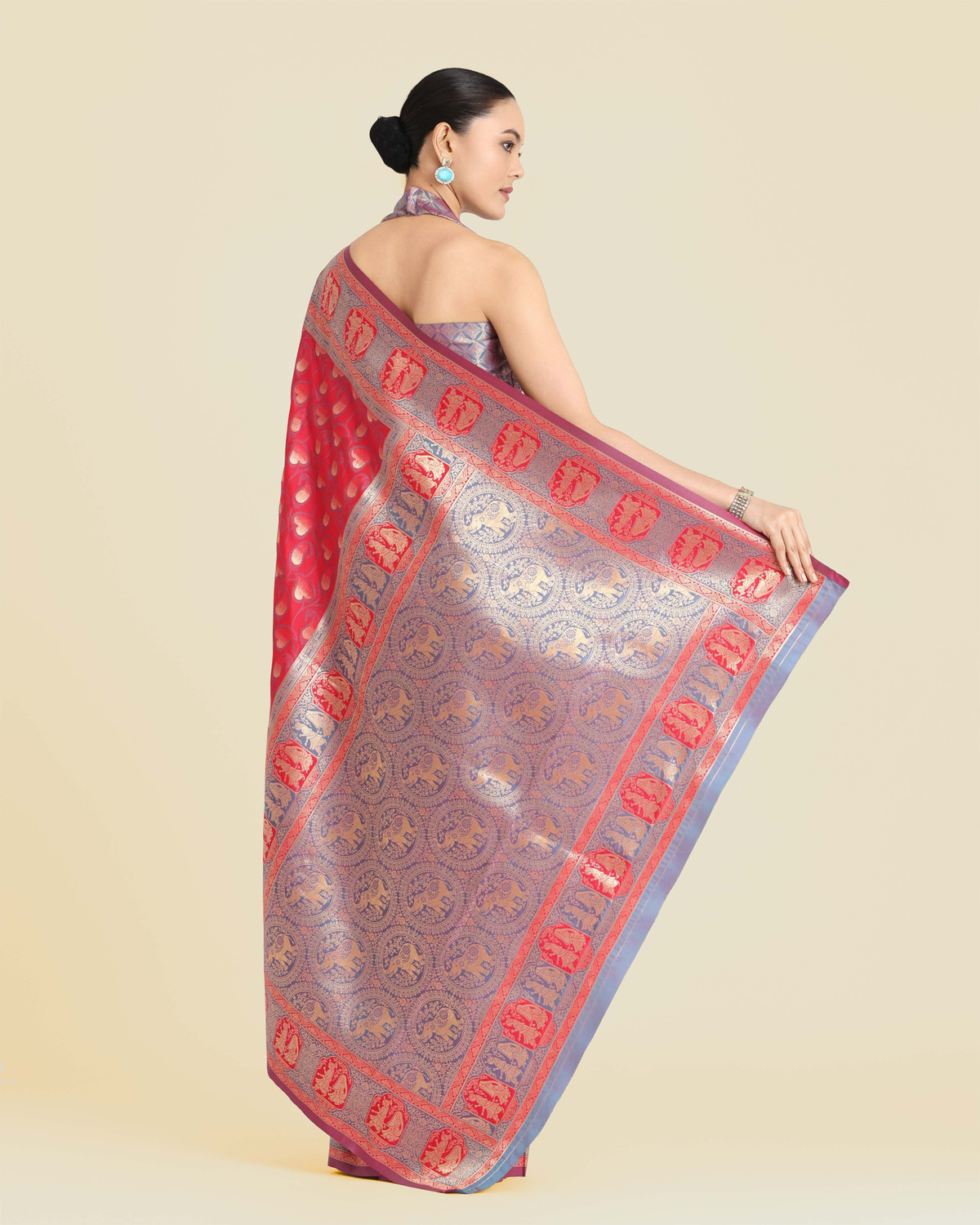 Image of Monjolika Fashion Woven, Embellished Banarasi Silk Blend Saree (Pink)