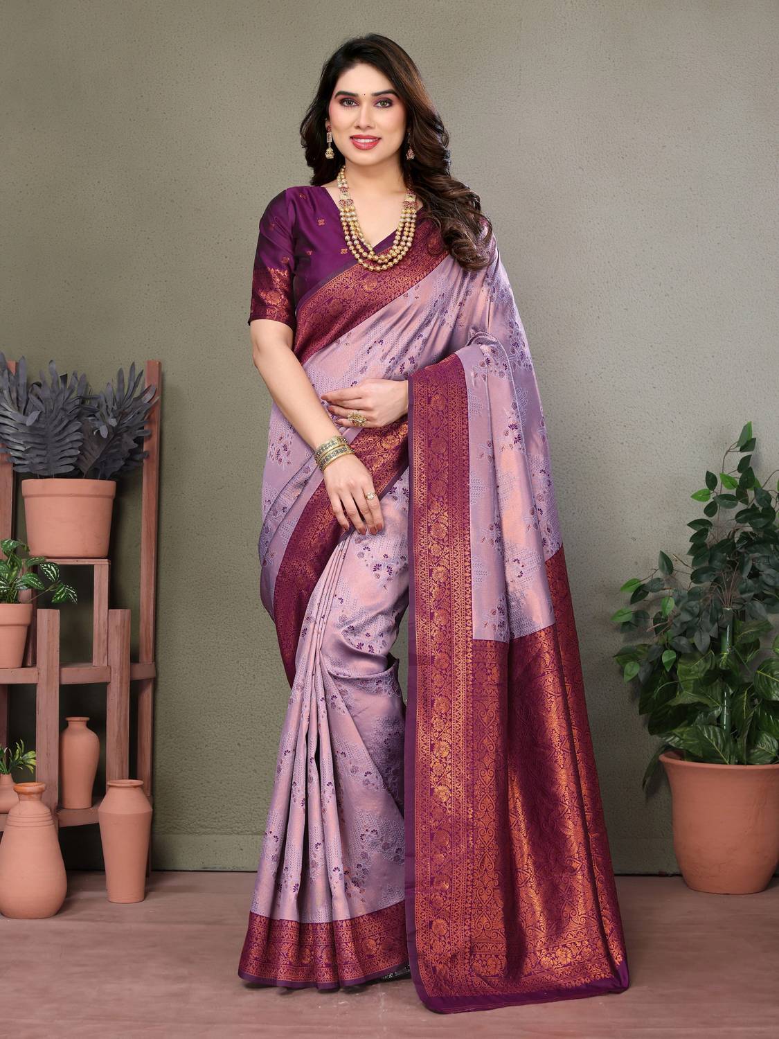 AVANTIKA FASHION Woven Kanjivaram Pure Silk, Art Silk Saree (Purp