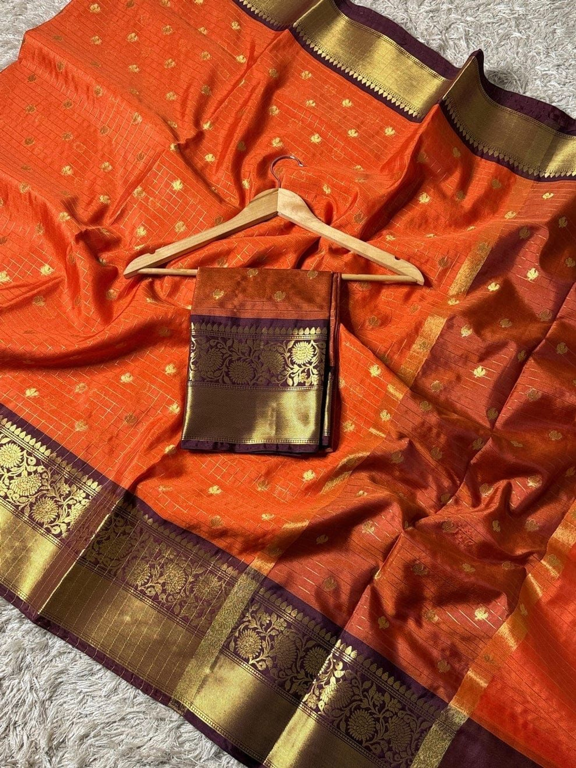 Image of TWINKLE Self Design Kanjivaram Cotton Silk Saree