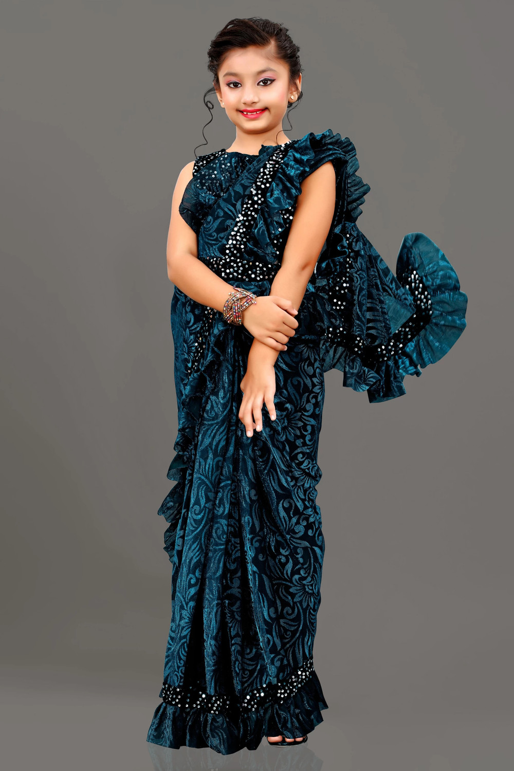 Image of HERVALLY Embellished Bollywood Lycra Blend Saree