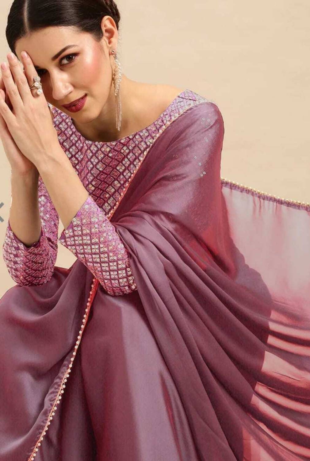 zili Solid/Plain Daily Wear Georgette Saree (Pink)