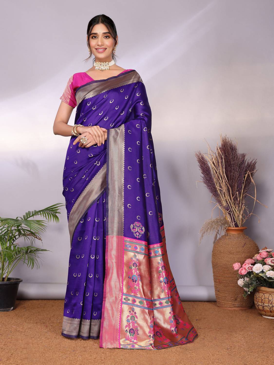 AVANTIKA FASHION Woven Kanjivaram Pure Silk, Art Silk Saree (Purp