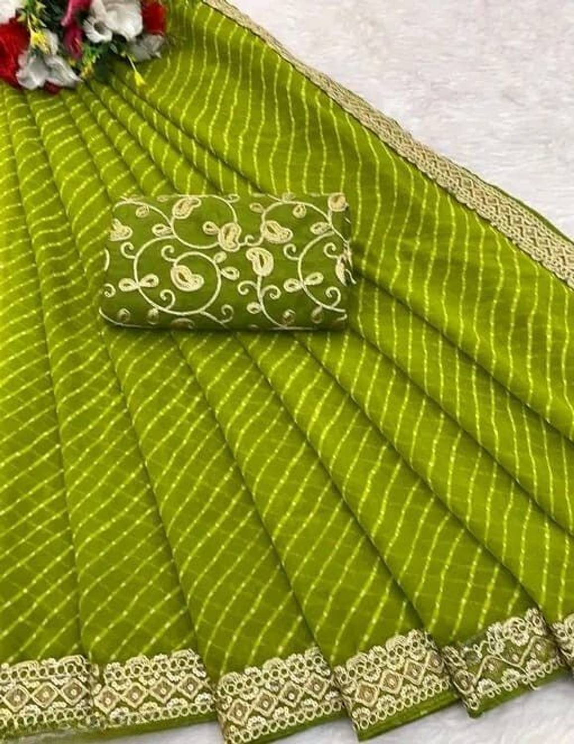SAREETO Striped Leheria Georgette Saree (Green)