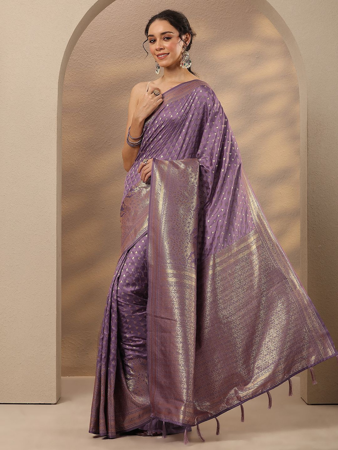 Image of LIBAS Woven Daily Wear Silk Blend Saree