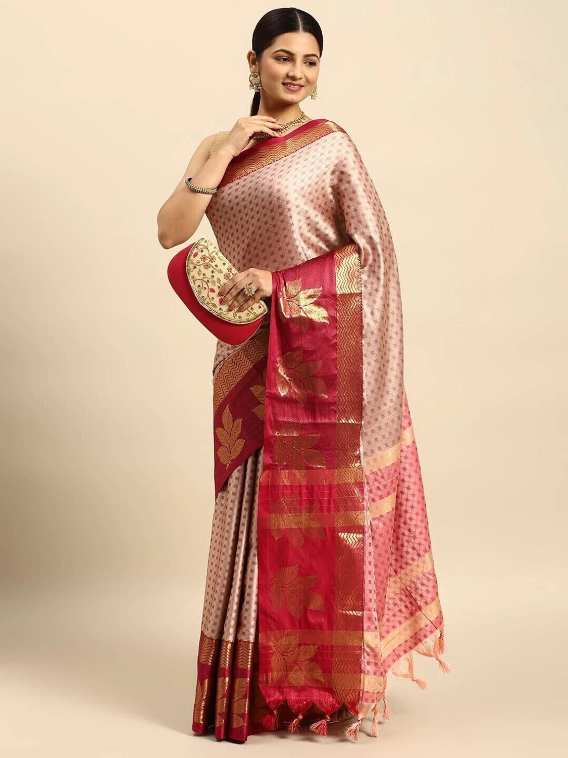VILLAGIUS Embellished, Floral Print, Printed, Self Design, Temple