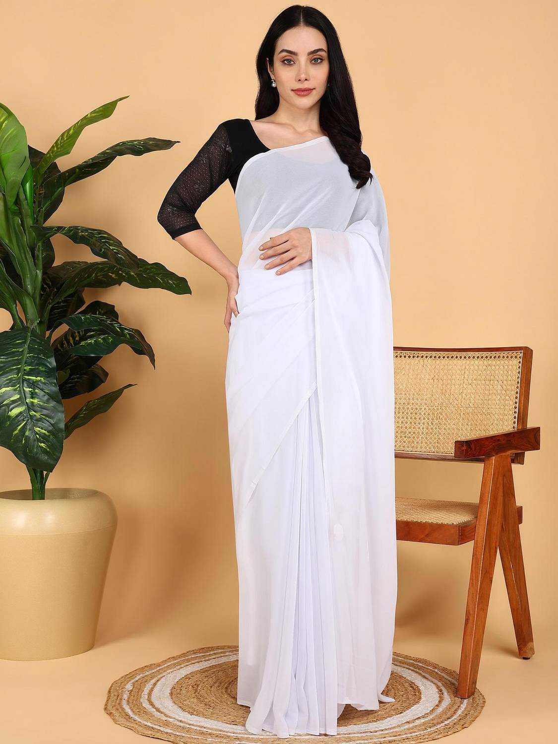 Bajrang Sarees Solid/Plain Bollywood Georgette Saree