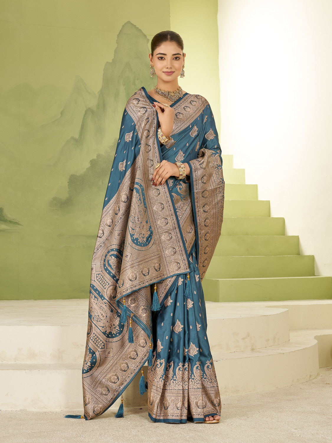 Mehrang Woven Banarasi Silk Blend Saree