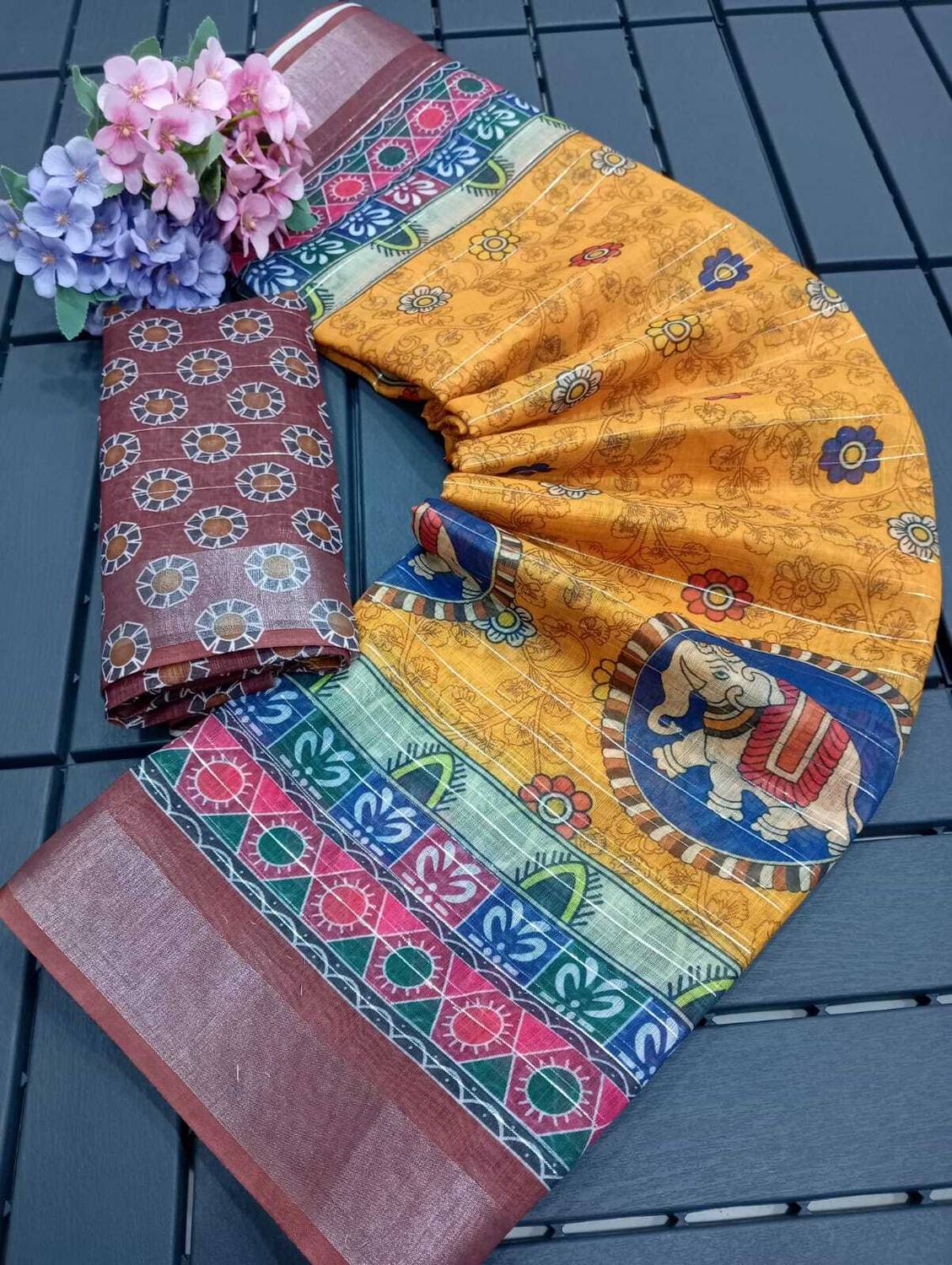 ASHTA Floral Print Bollywood Linen Saree