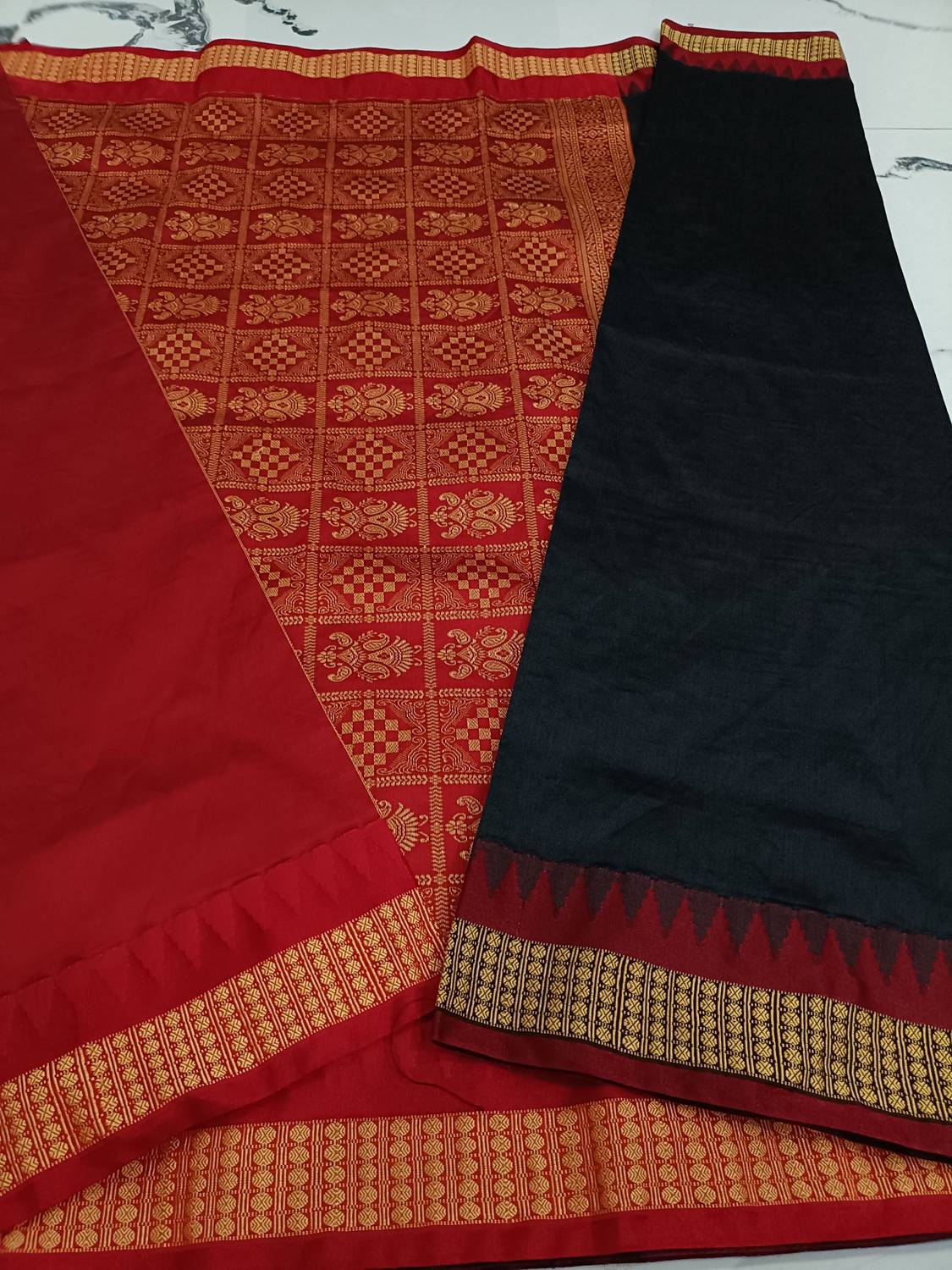 ajmera fashion Temple Border, Solid/Plain Sambalpuri Pure Silk Saree