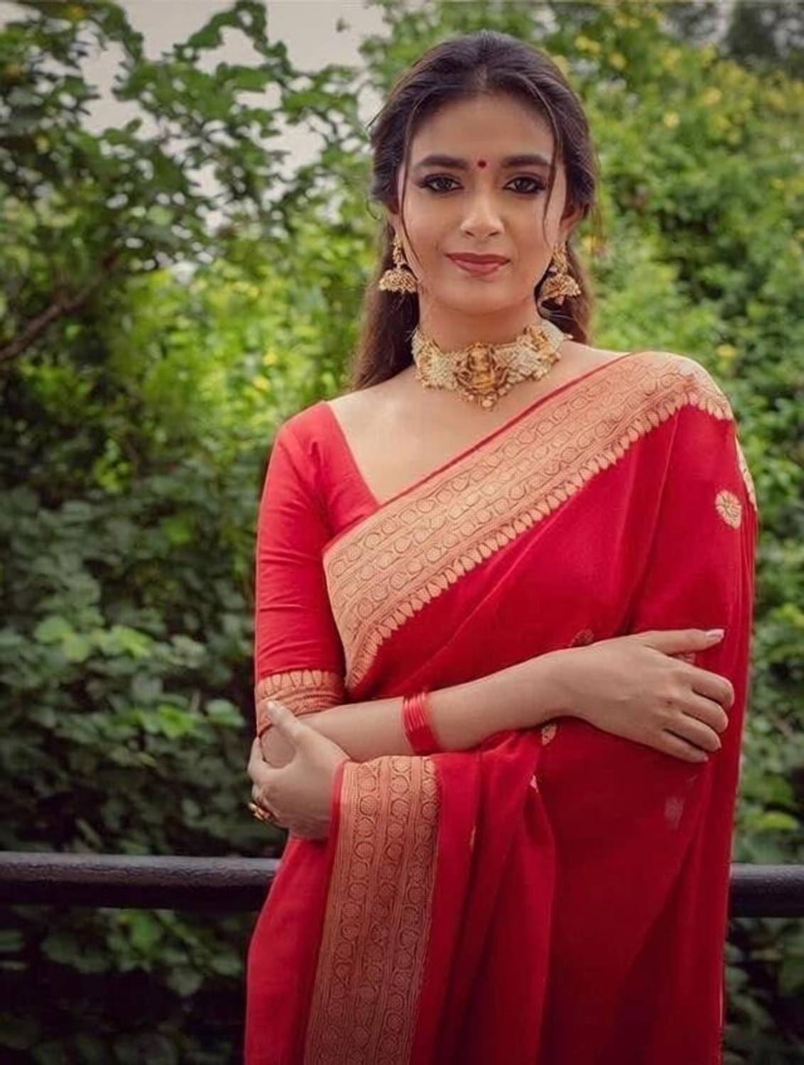 AVANTIKA FASHION Woven Kanjivaram Pure Silk, Art Silk Saree