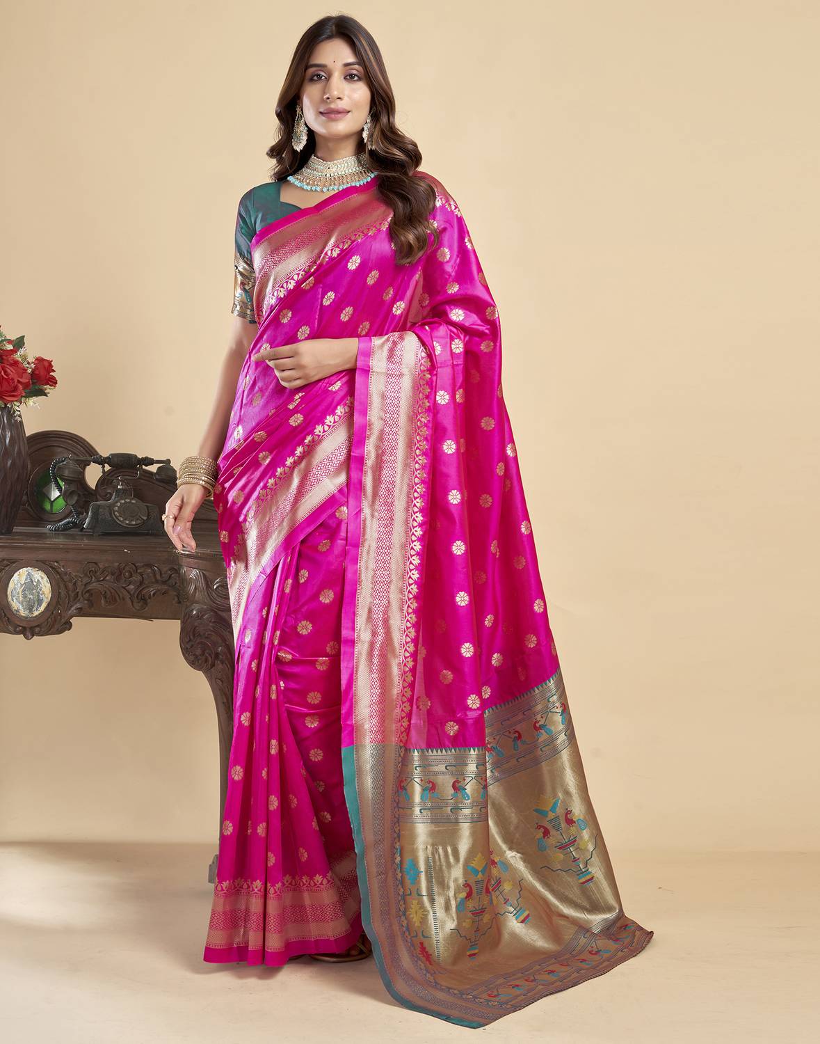 Samah Dyed, Woven, Self Design Banarasi Silk Blend Saree (Magenta