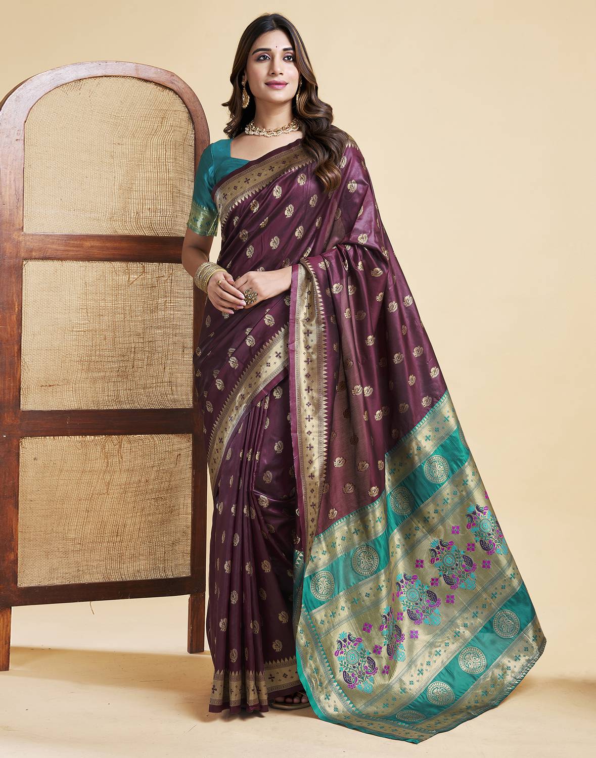 Samah Dyed, Woven, Self Design Banarasi Silk Blend Saree (Brown,