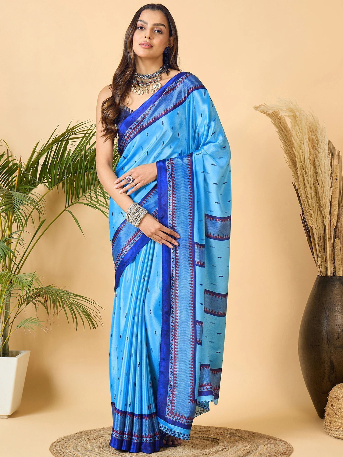 Image of Dori Printed Daily Wear Crepe, Silk Blend Saree