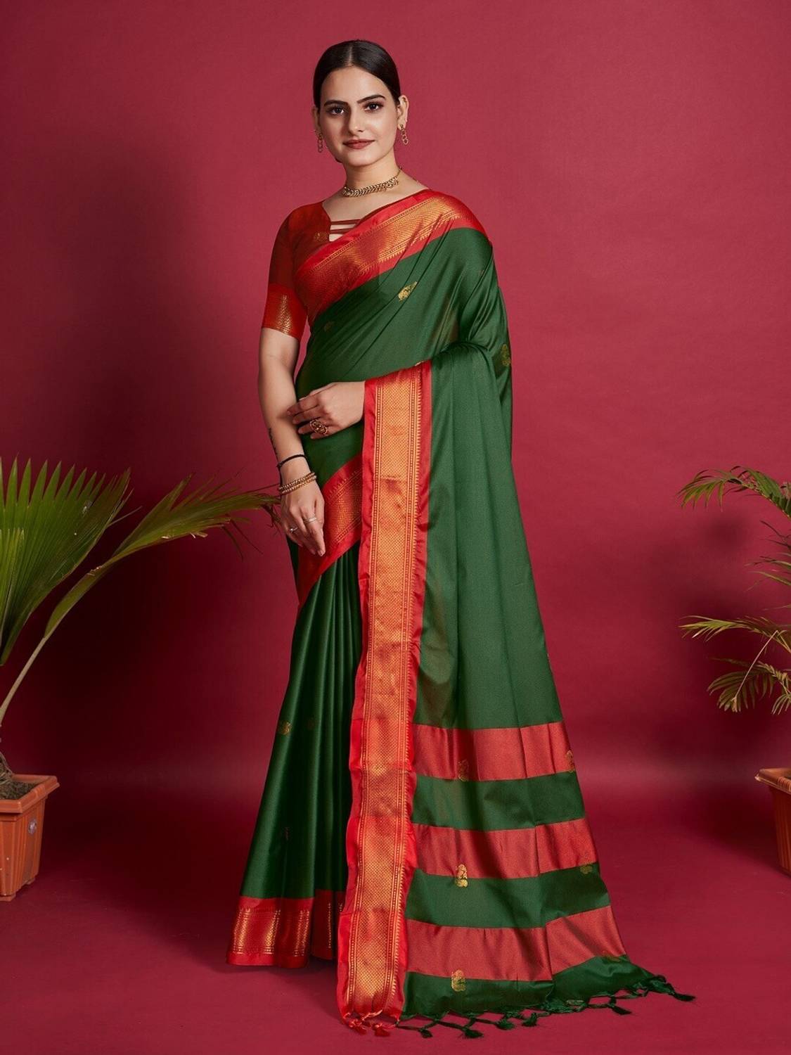 AWESOME Embellished Kanjivaram Silk Blend, Jacquard Saree