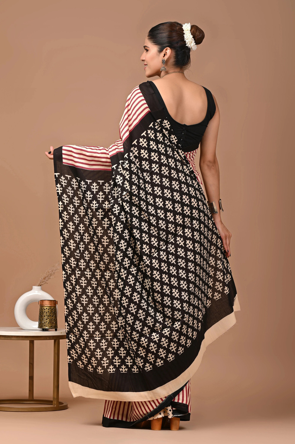 Image of DHIMS TOGGERY Printed Daily Wear Pure Cotton Saree