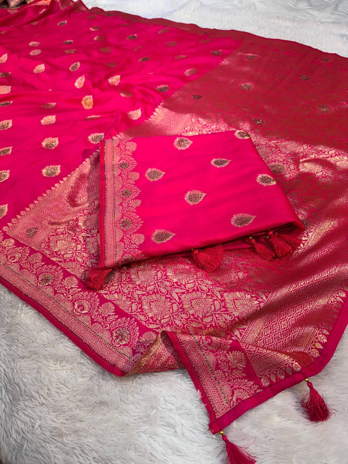 Banaras Silk Palace Woven Banarasi Silk Saree Pink - Image 2