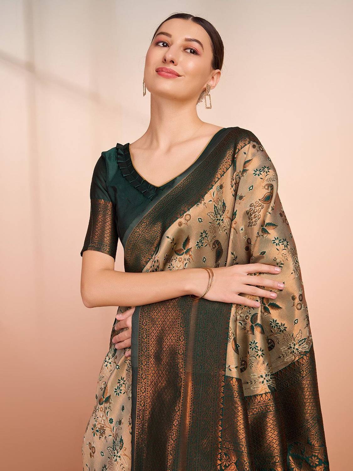 Shreyansh Creations Woven Banarasi Pure Silk Saree (Green)