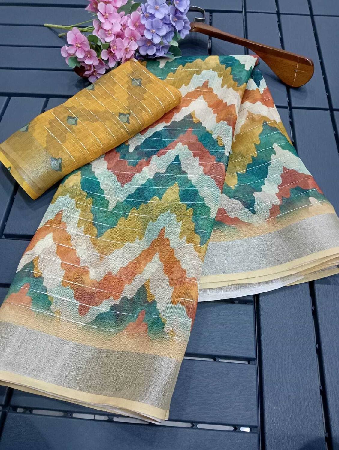 ASHTA Floral Print Kanjivaram Linen Saree