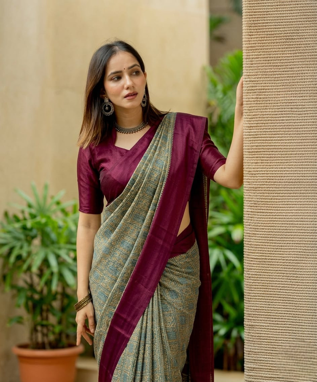 Image of SimSim Trendz Geometric Print Daily Wear Crepe Saree