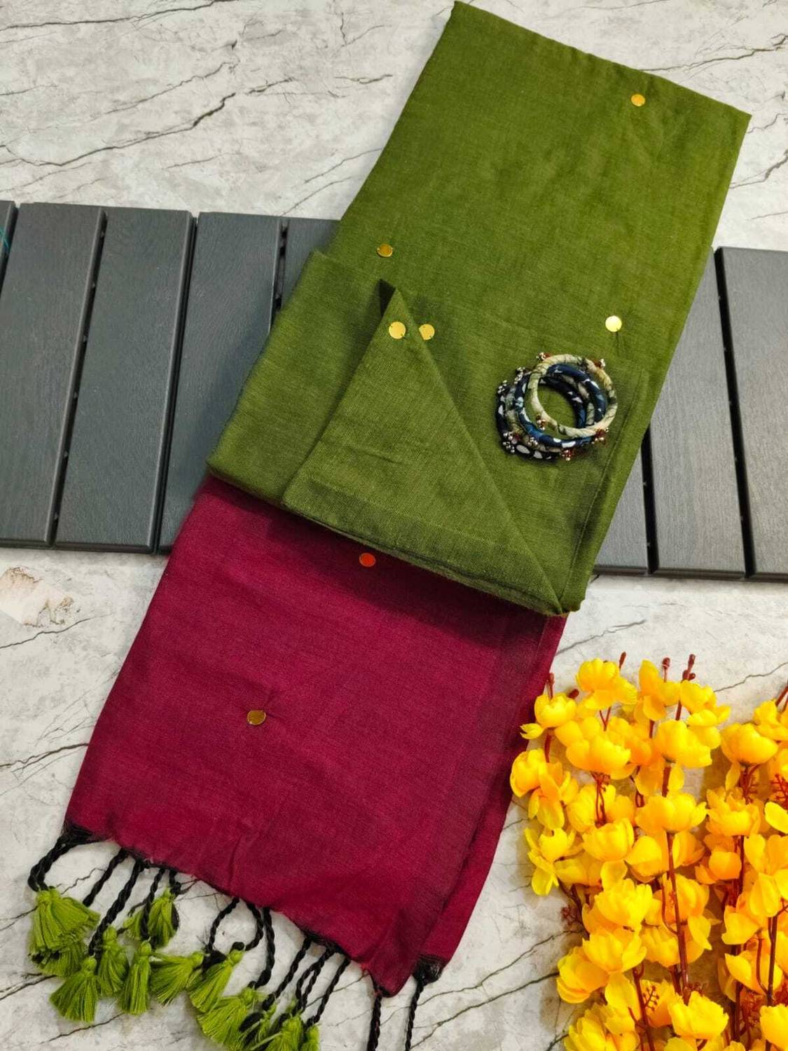 BargitFashion Color Block Daily Wear Khadi Saree