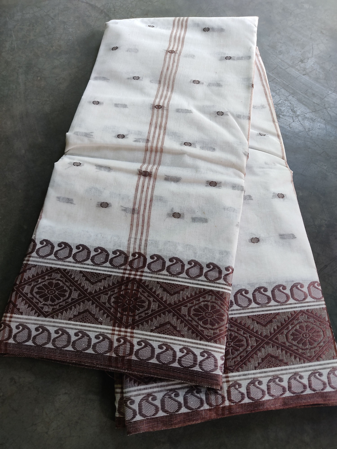 Image of Exclusive Fashion Mart Woven Tant Pure Cotton Saree