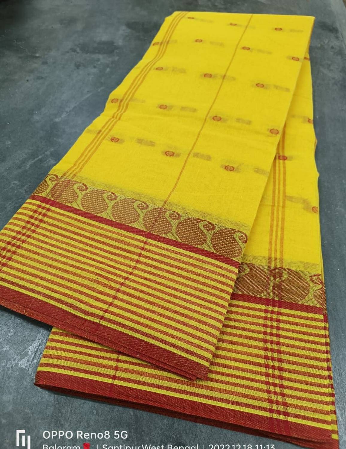 sourav biswas Self Design Tant Pure Cotton Saree