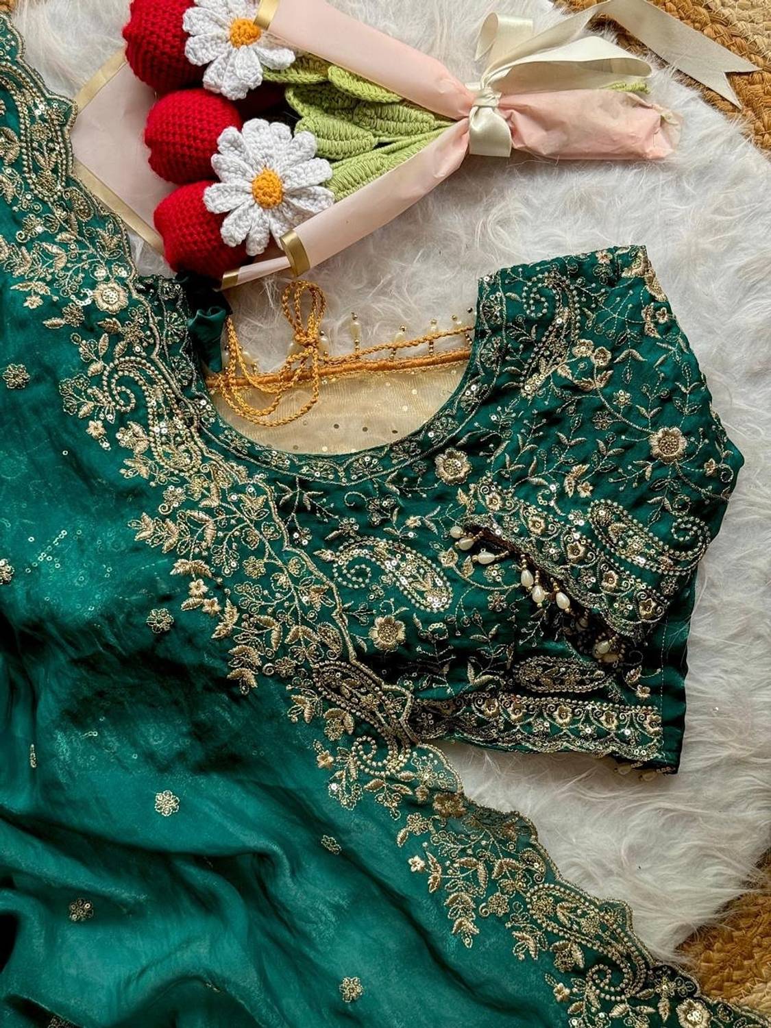 VIVAI CREATION Embroidered Berhampuri Pure Silk Saree (Green)