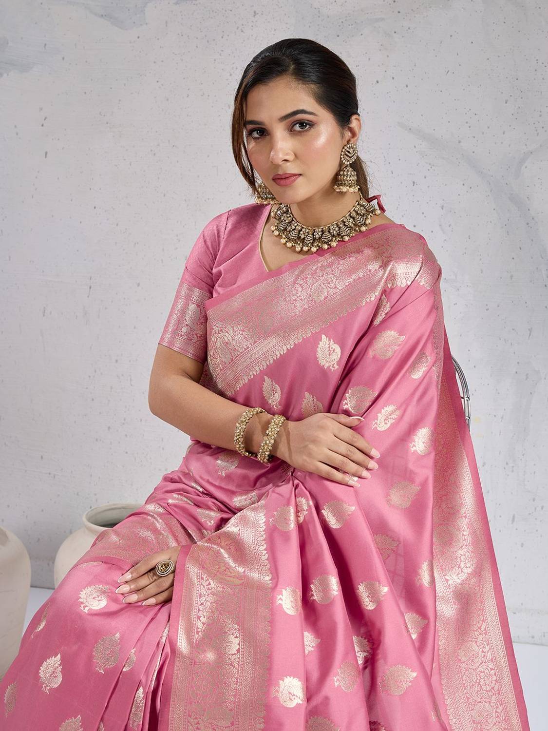 Pbs Prints Woven, Embellished Banarasi Art Silk Saree (Pink)