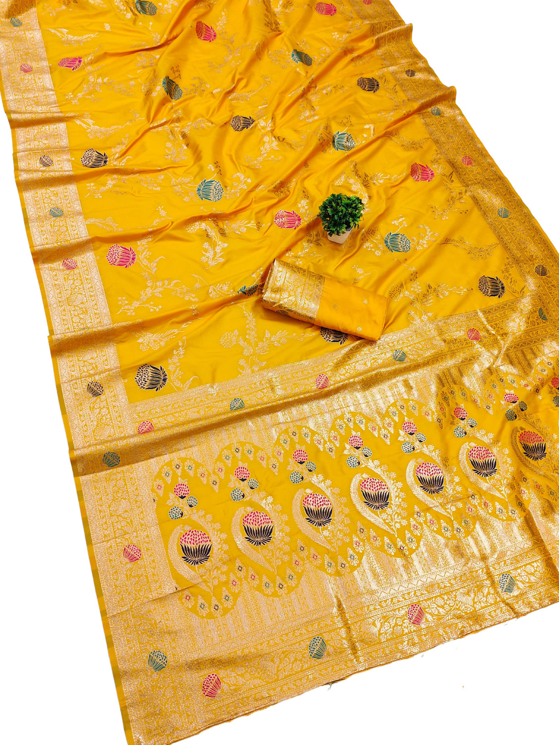 Image of Ratnavali Self Design Banarasi Silk Blend, Art Silk Saree (Gold)
