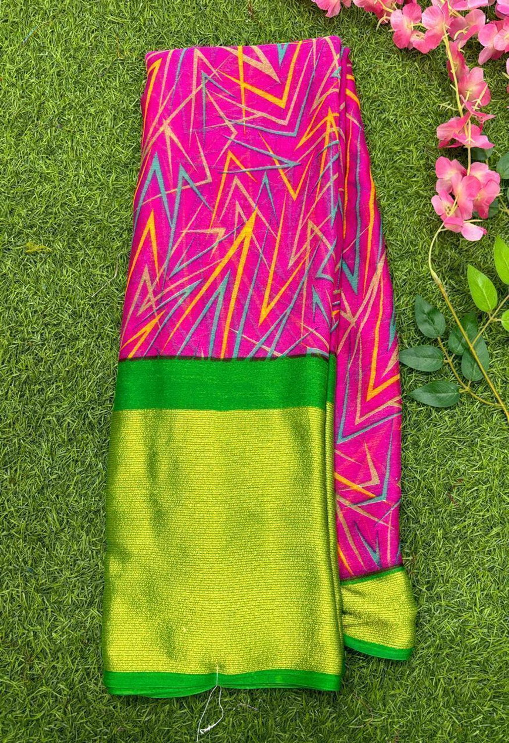 Image of STYLEVEDA Printed Bollywood Chiffon Saree