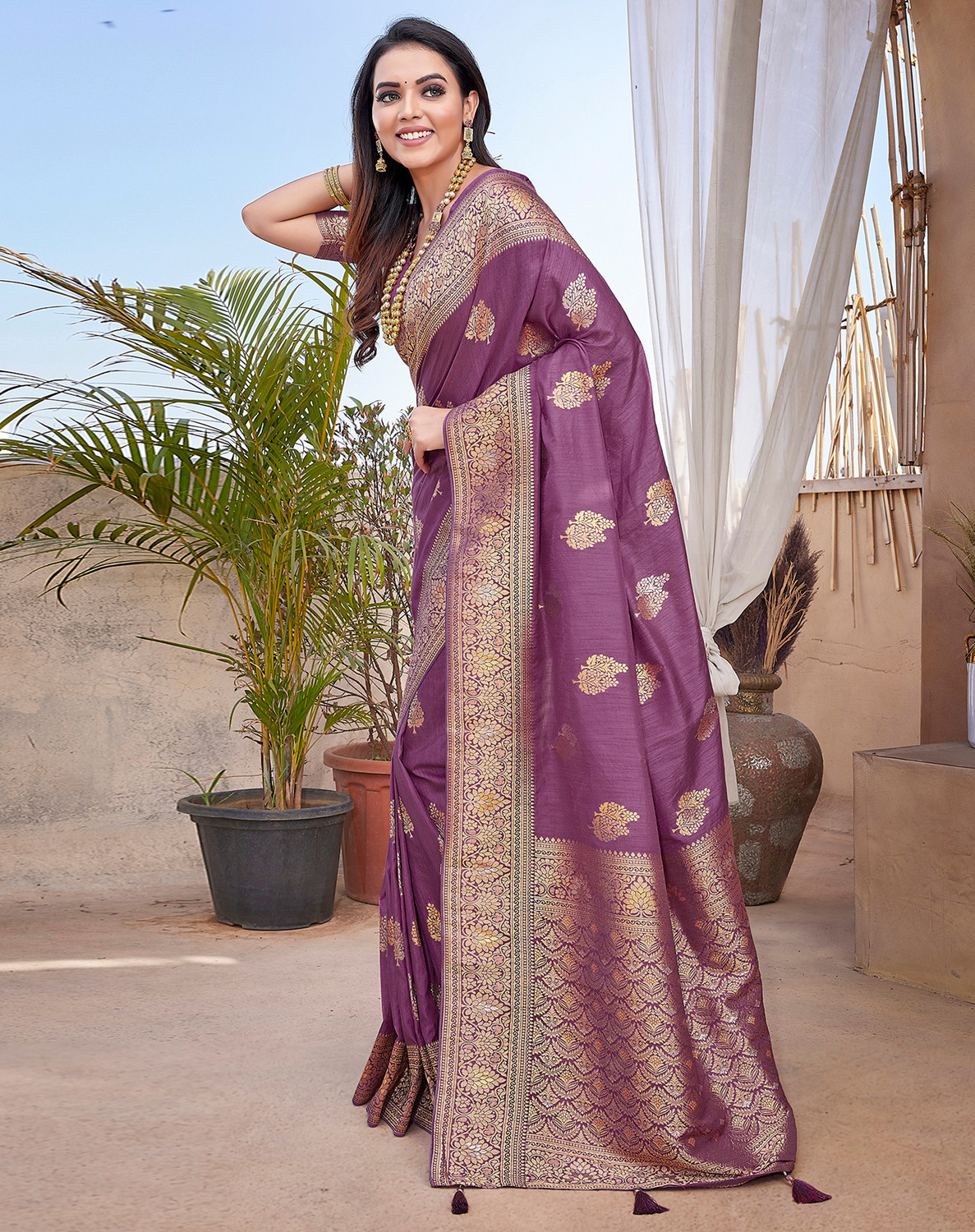 Image of SIRIL Woven Banarasi Silk Blend, Jacquard Saree (Purple)