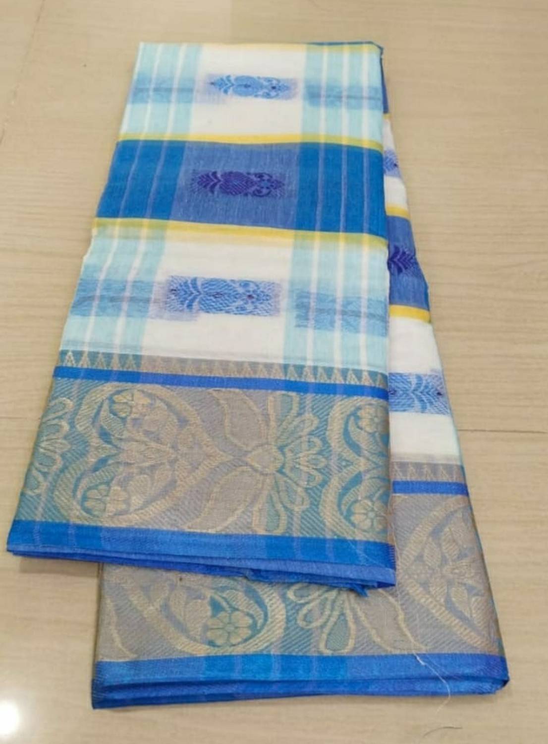 Shyamali Boutique Woven Tant Pure Cotton Saree