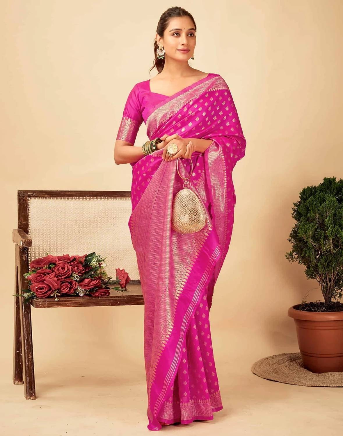 Alakh Creation Woven Kanjivaram Pure Silk Saree