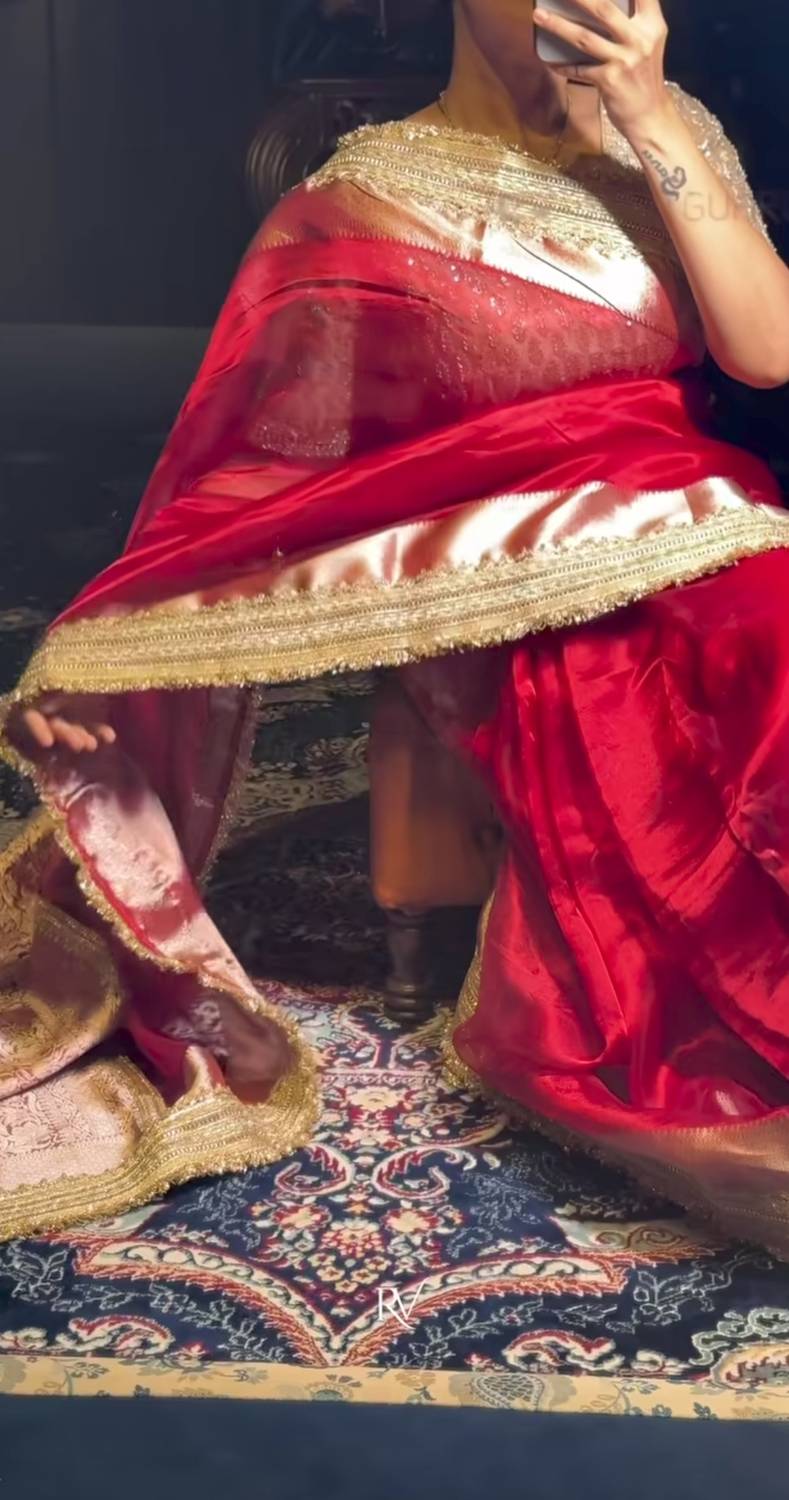 Banaras silk palace Woven Banarasi Tissue Saree