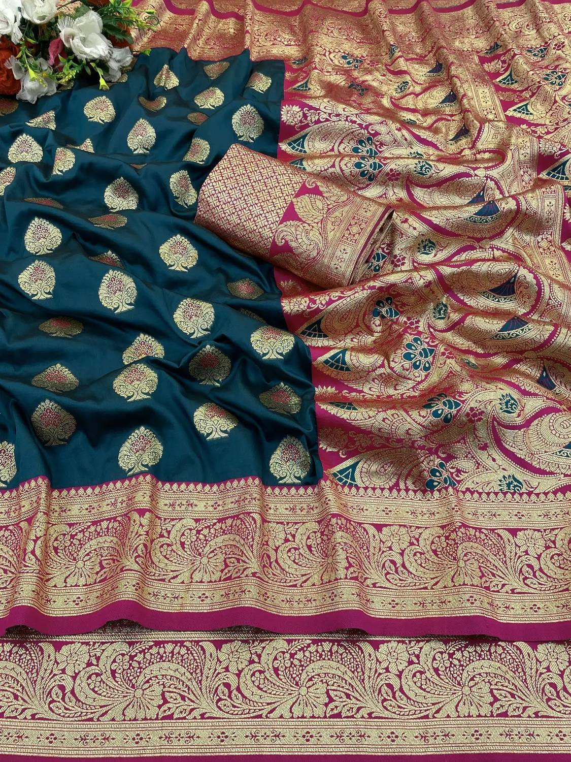 rendol Woven Banarasi Silk Blend Saree