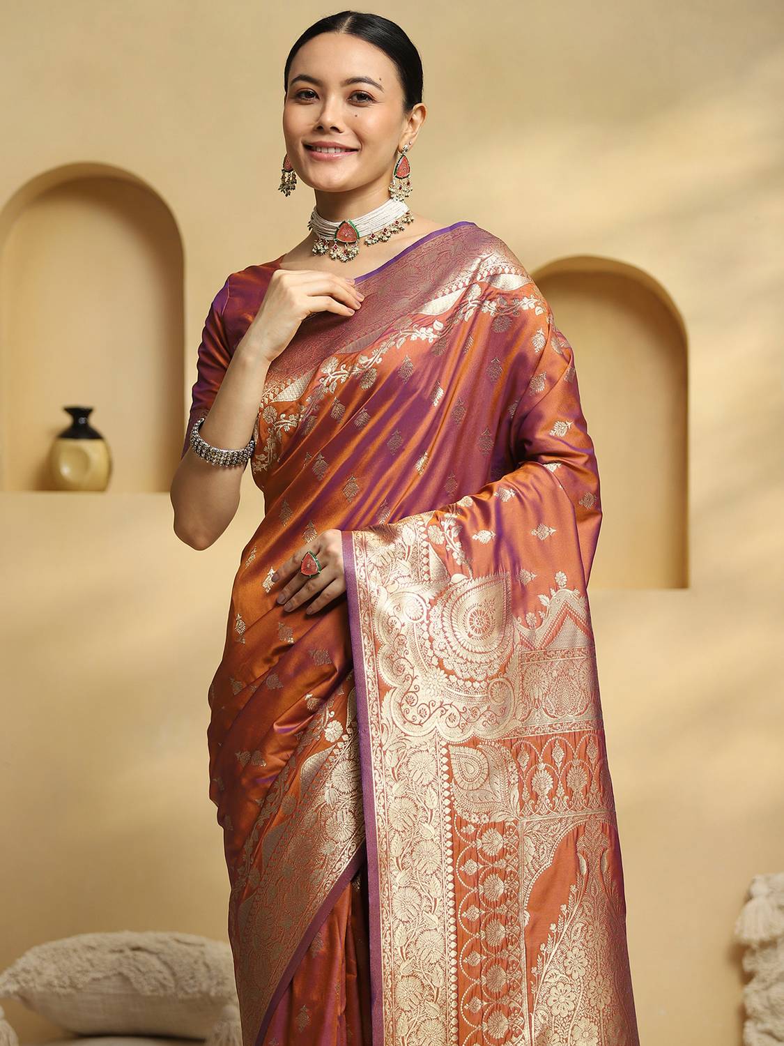 Divastri Woven Banarasi Silk Blend Saree Multicolor - Image 4