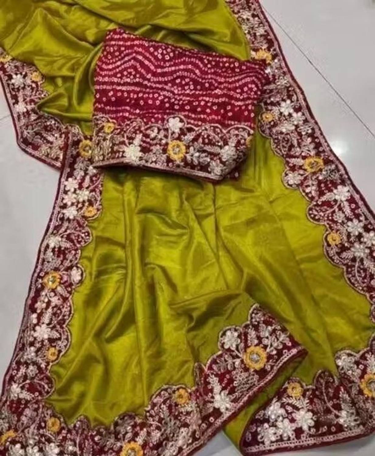 Vraggi Embellished Bollywood Silk Blend Saree, Green - Image 4