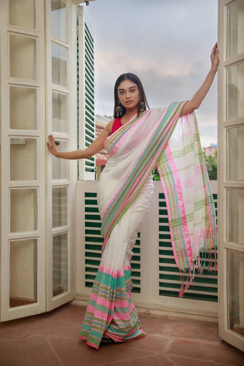 ADbutiq Woven, Temple Border, Digital Print, Self Design Tant Pure Cotton Saree