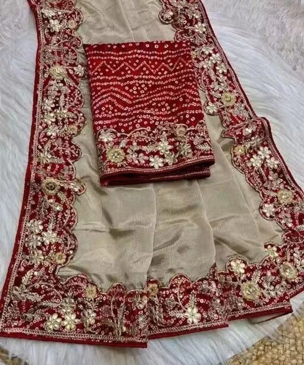 Image of QEXTY Self Design, Solid /Plain, Embroidered Bandhani Silk Blend Saree