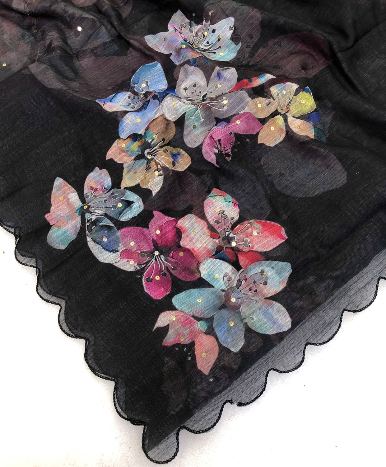 Image of SILKORA Floral Print, Printed, Embellished Bollywood Linen Saree