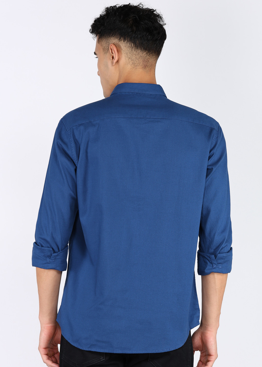 Image of INDIAN TERRAIN Men Solid Casual Dark Blue Shirt