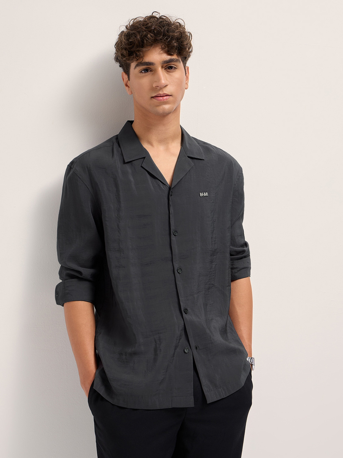 Image of THE BEAR HOUSE Men Solid Casual Grey Shirt