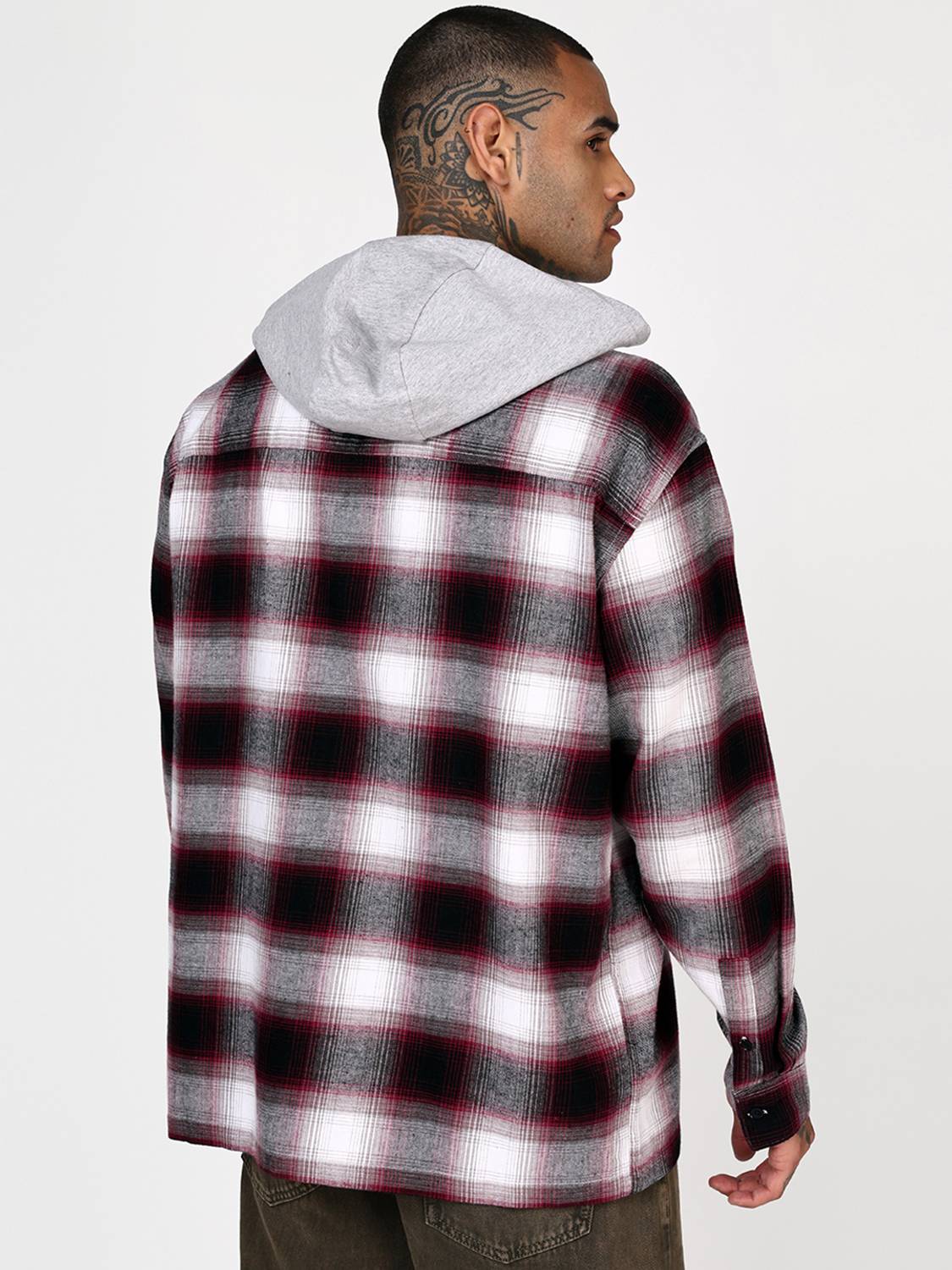 Bewakoof Men Checkered Casual Maroon Shirt - Image 2