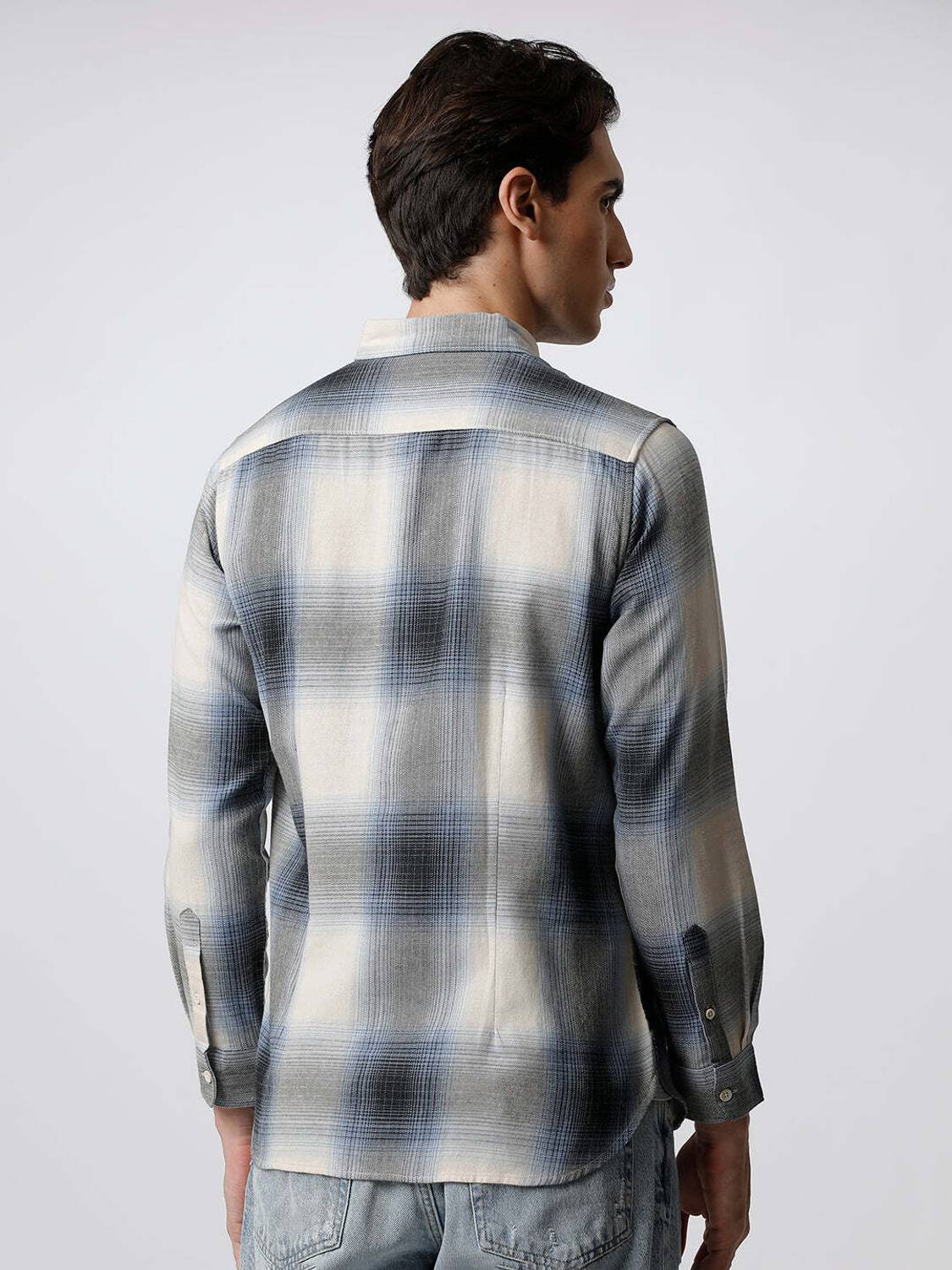 THE BEAR HOUSE Men Checkered Casual Blue Shirt - Image 3