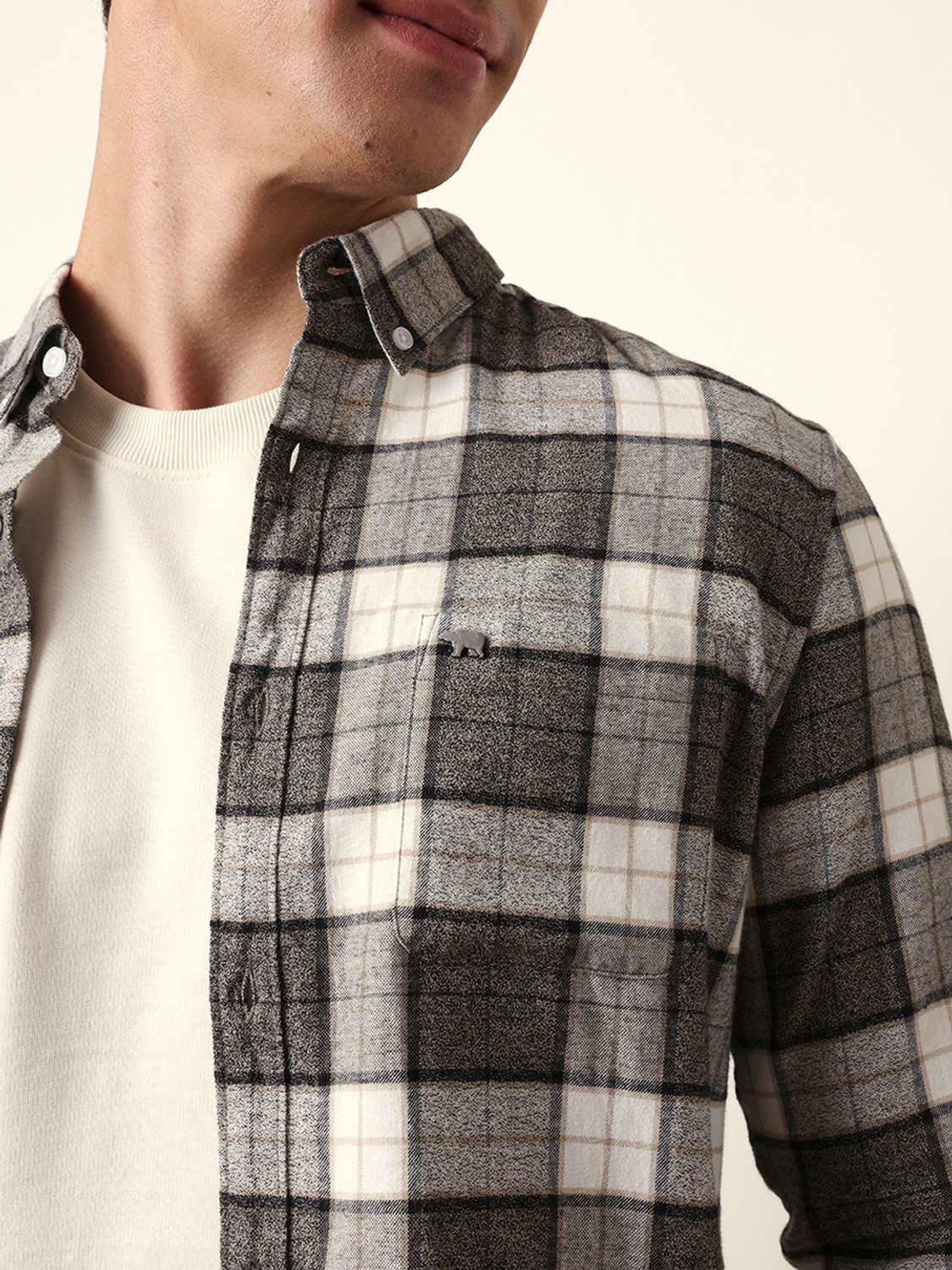 Image of THE BEAR HOUSE Men Checkered Casual Grey Shirt