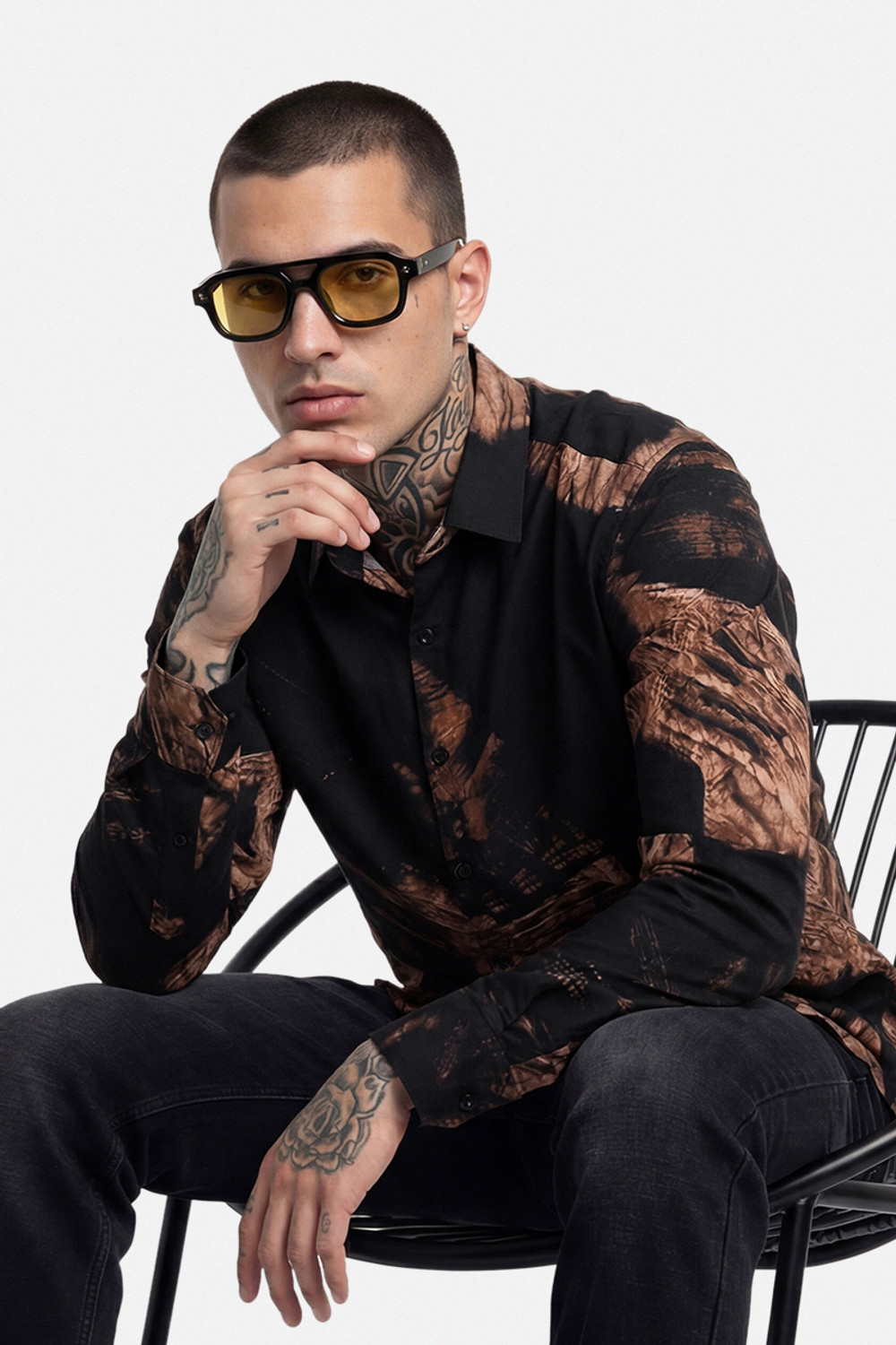 Image of Snitch Men Slim Fit Printed Spread Collar Casual Shirt