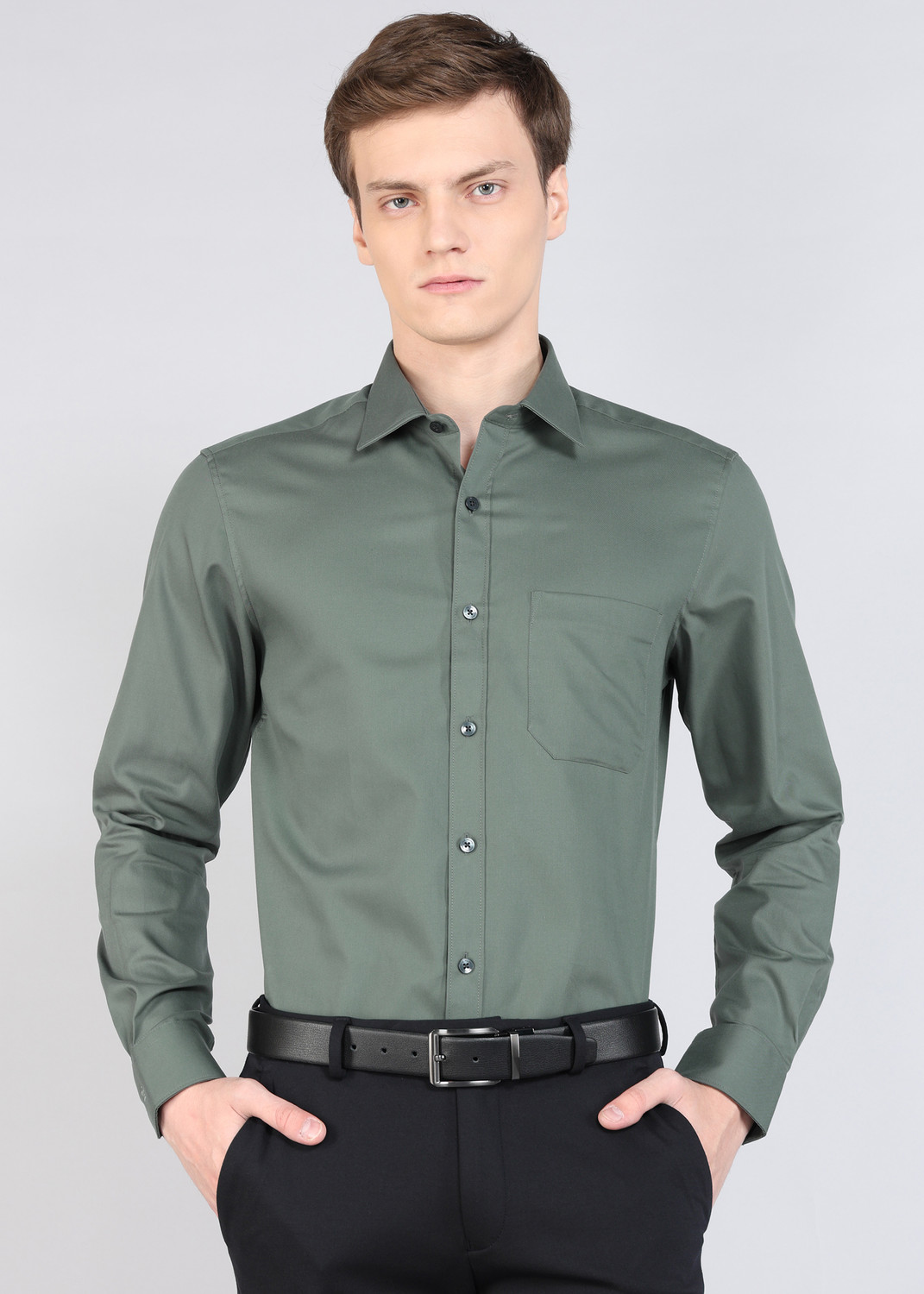 Image of LOUIS PHILIPPE Men Solid Formal Green Shirt