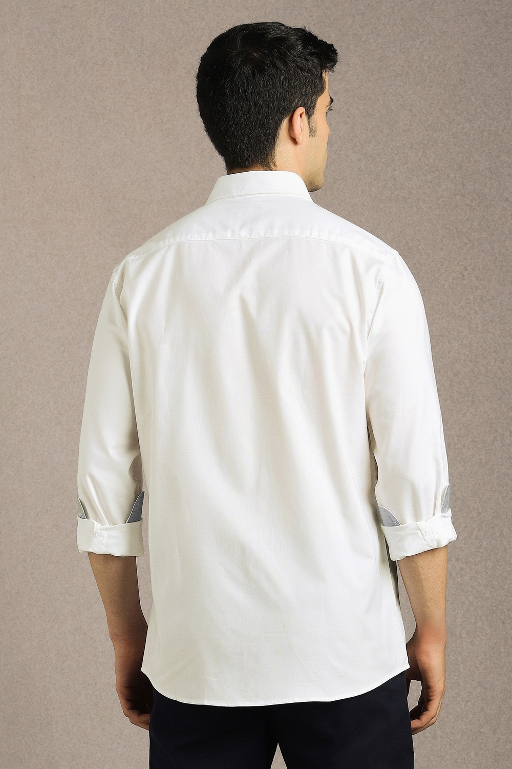 Image of LOUIS PHILIPPE Men Solid Casual White Shirt