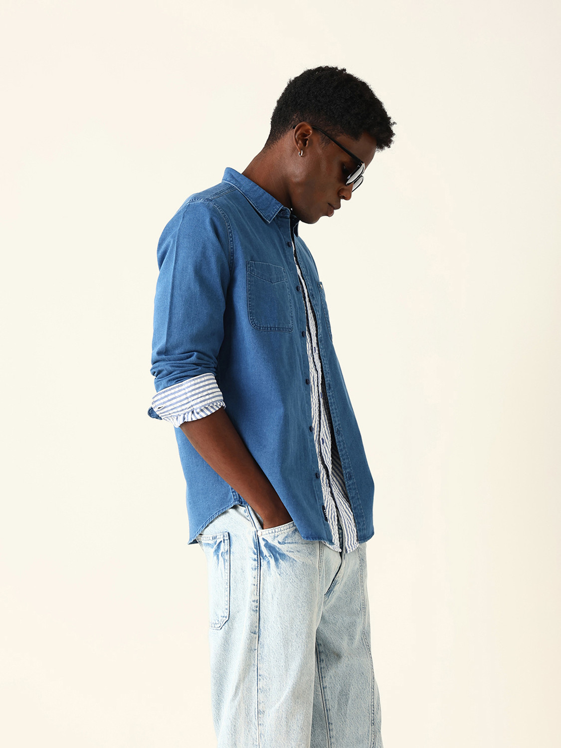 Image of THE BEAR HOUSE Men Solid Casual Blue Shirt
