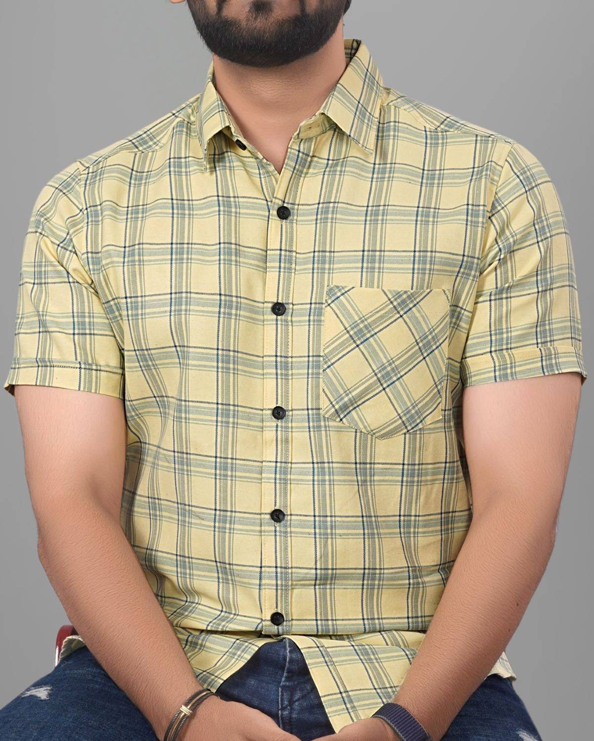 Voroxy Men Regular Fit Checkered Spread Collar Casual Shirt